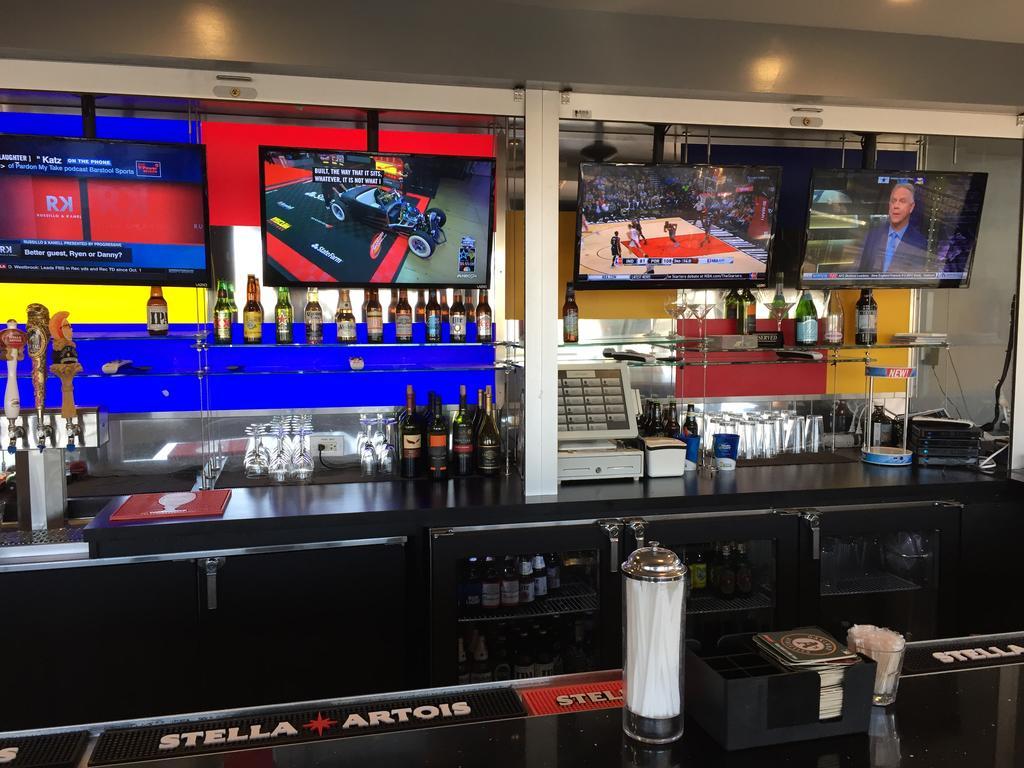 Days Hotel By Wyndham Oakland Airport-Coliseum 外观 照片
