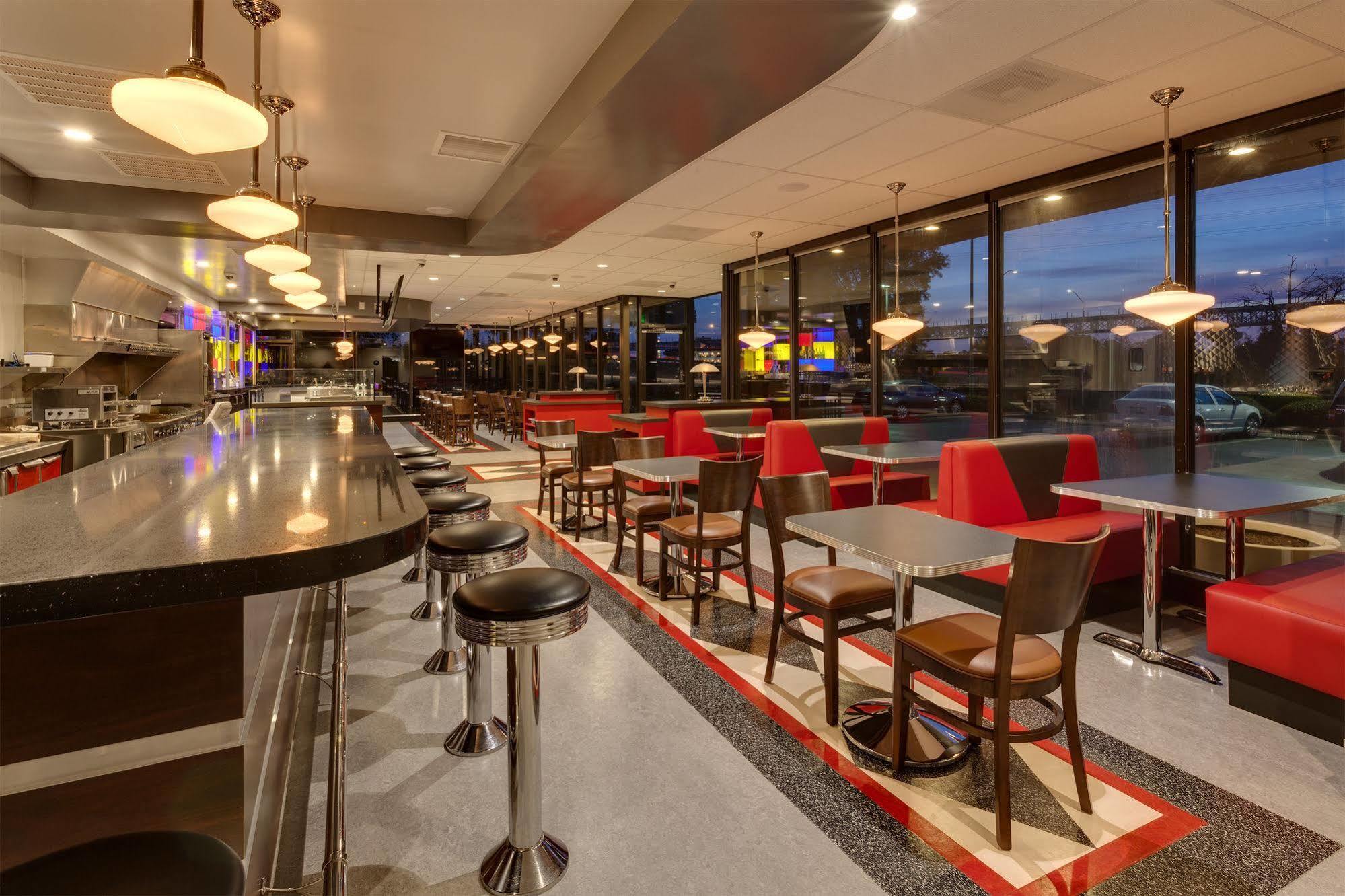 Days Hotel By Wyndham Oakland Airport-Coliseum 外观 照片