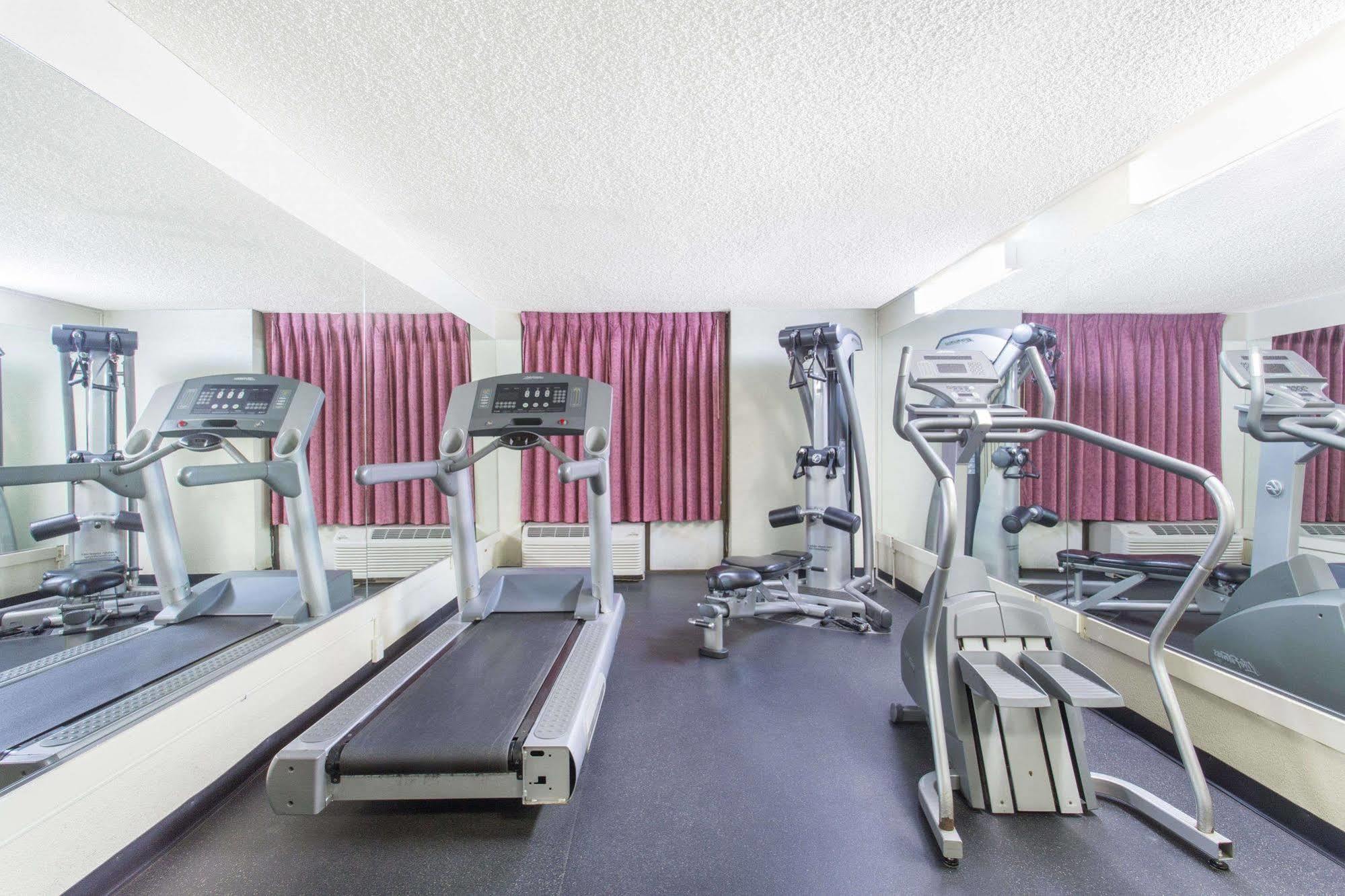 Days Hotel By Wyndham Oakland Airport-Coliseum 外观 照片