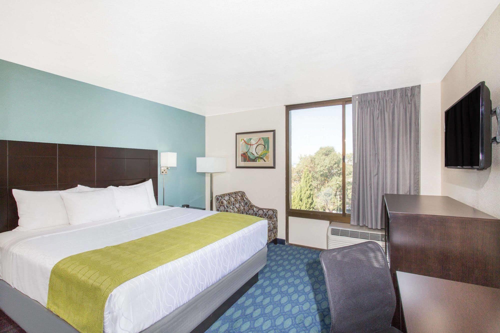 Days Hotel By Wyndham Oakland Airport-Coliseum 外观 照片
